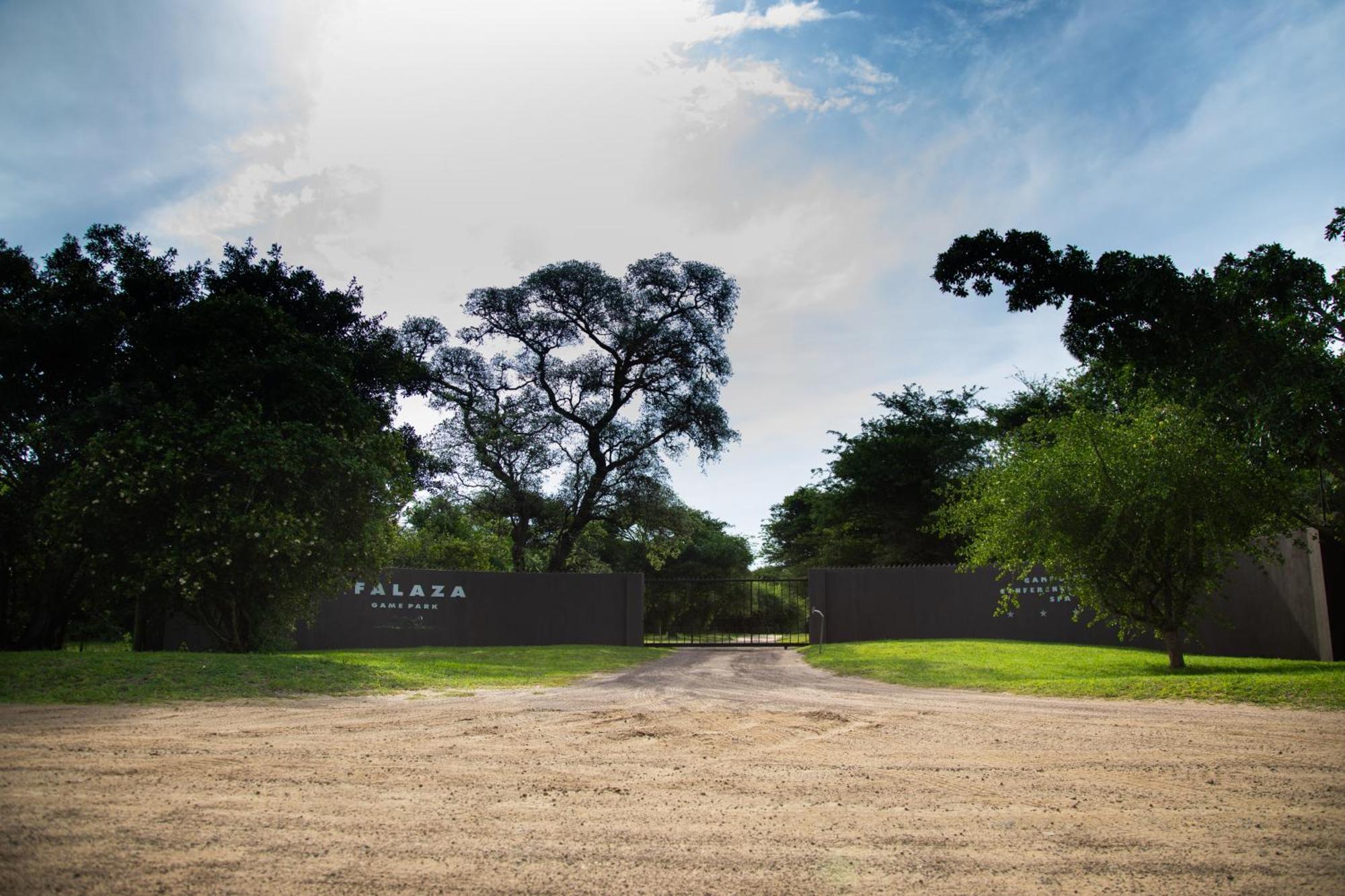 שלושלואי Falaza Game Park And Spa מראה חיצוני תמונה